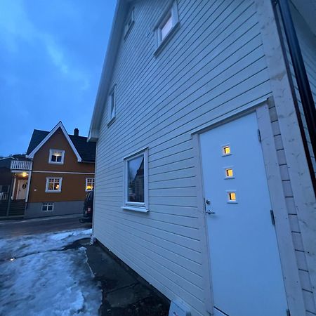 Central Apartment In Svolvaer Exterior photo
